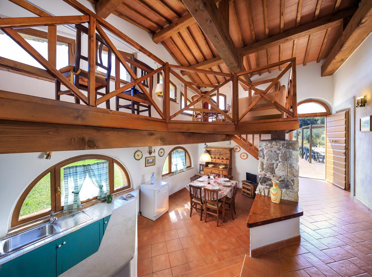 Agriturismo Fattoria Di Sommaia Каленцано Экстерьер фото