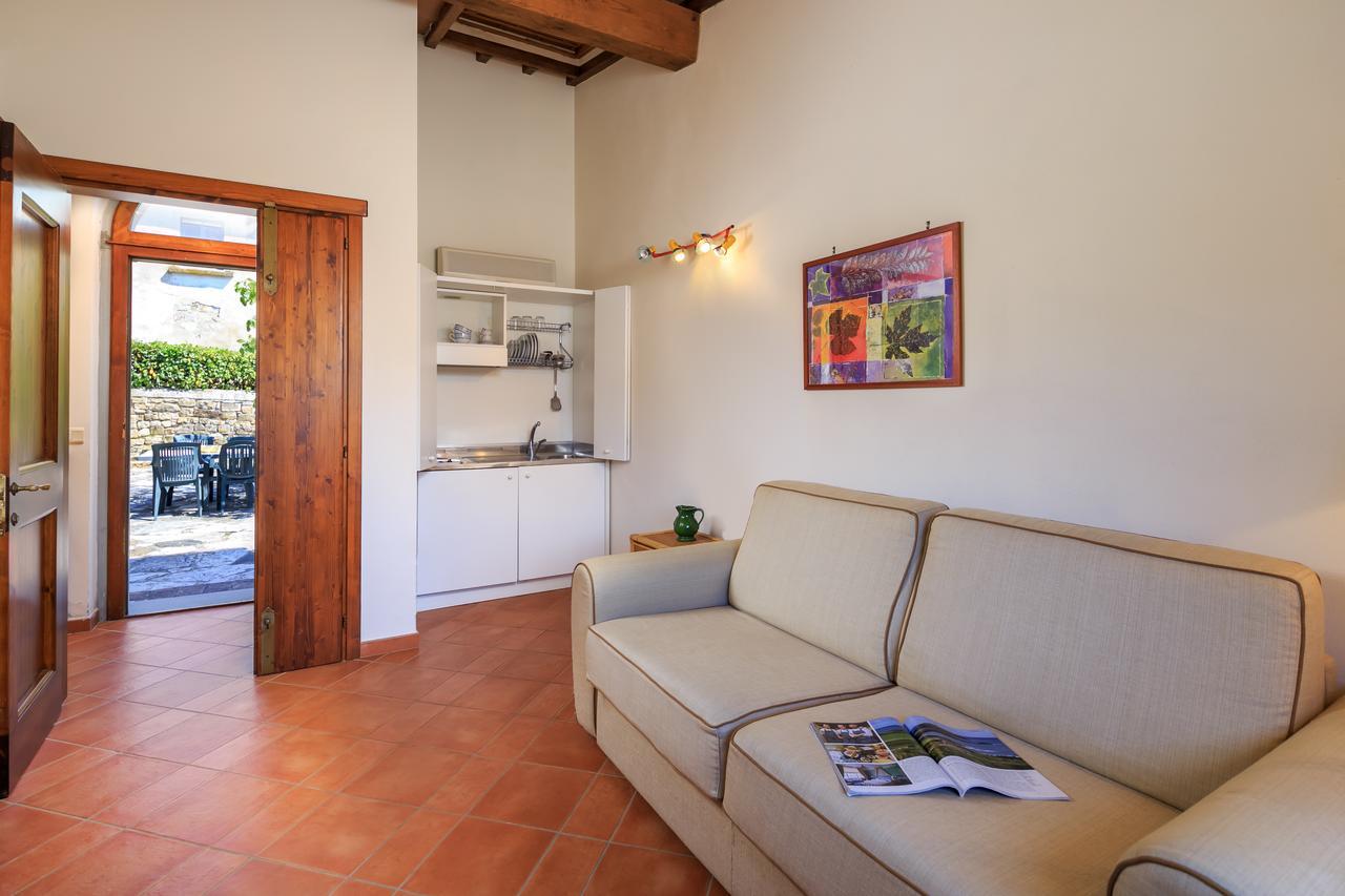 Agriturismo Fattoria Di Sommaia Каленцано Экстерьер фото